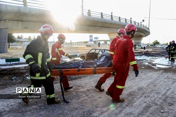 مانور عملیاتی کنترل و اطفاء حریق در میدان ۷۲ تن