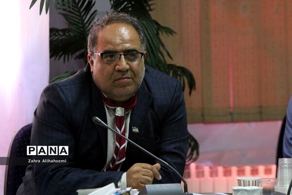 جلسه مدیران سازمان دانش آموزی مناطق ۱۹ گانه شهر تهران
