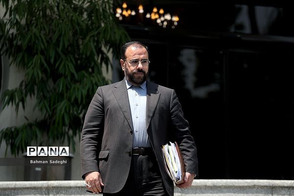 حاشیه جلسه هیأت دولت