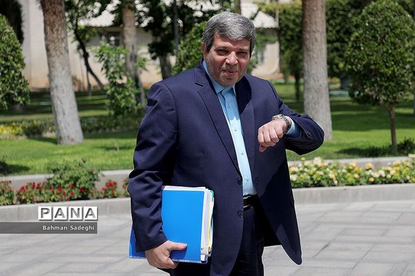 حاشیه جلسه هیأت دولت