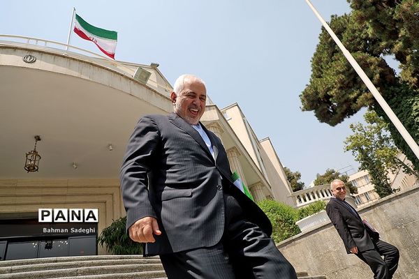 حاشیه جلسه هیأت دولت