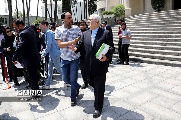 حاشیه جلسه هیأت دولت