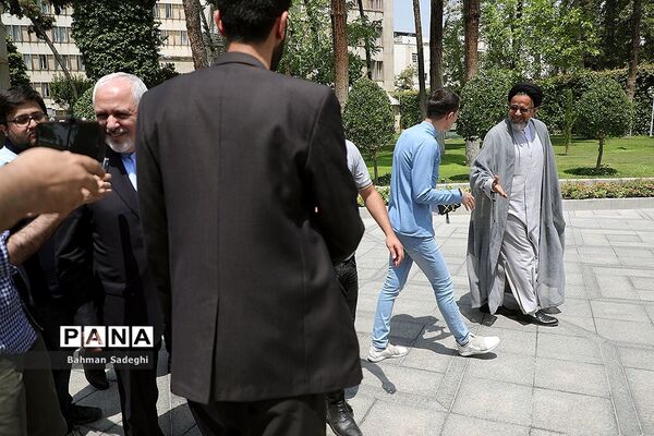 حاشیه جلسه هیأت دولت