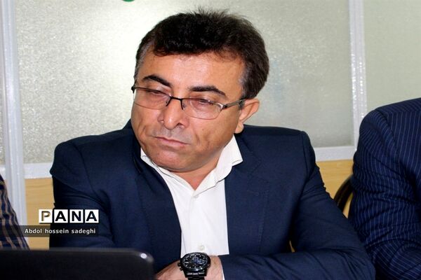 ویدئو کنفرانس معاون آموزش ابتدایی  استان بوشهر با  روسای ادارات و معاونان آموزش ابتدایی  بوشهر