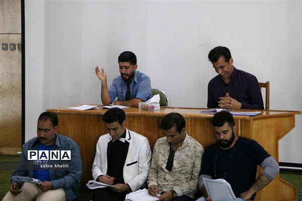 نمایشنامه خوانی مافیای شیرکاکائو