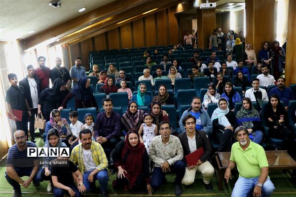 نمایشنامه خوانی مافیای شیرکاکائو