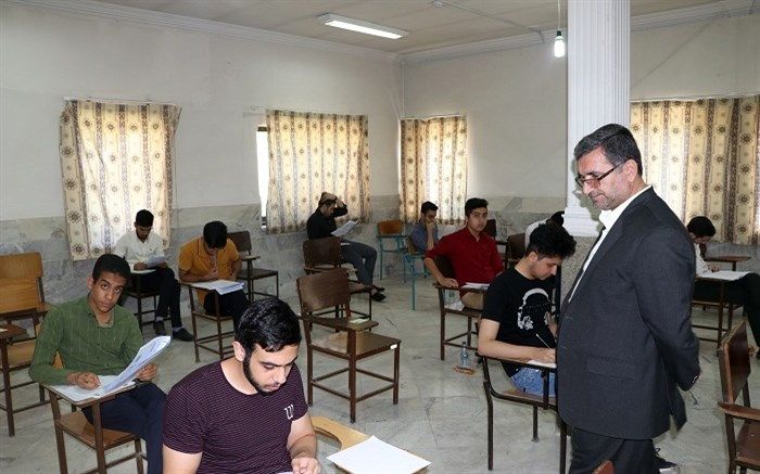 بازدید مدیرکل آموزش و پرورش خراسان رضوی از حوزه های برگزاری آزمون سراسری سال 98 در مشهد