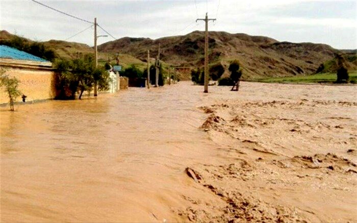 کمبود شعب بانک‌ها در مناطق سیل‌زده؛ مانعی برای ارائه تسهیلات