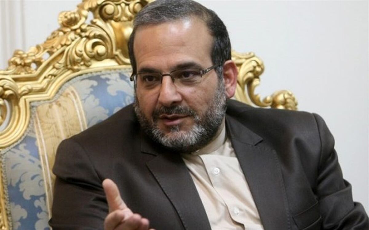 خسروی در پاسخ به ترامپ: آمریکا 40 سال است ایران را گزیده
