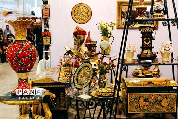 نهمین نمایشگاه ملی صنایع‌دستی و نخستین نمایشگاه گردشگری تبریز