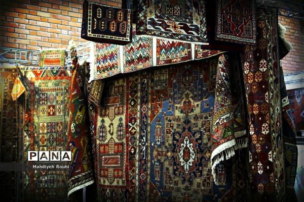 نهمین نمایشگاه ملی صنایع‌دستی و نخستین نمایشگاه گردشگری تبریز