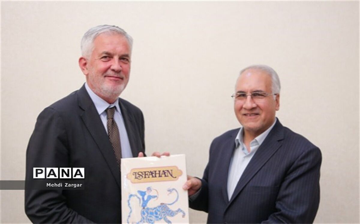 تولید انرژی پاک زمینه همکاری مشترک اصفهان و شهر پچ را فراهم می کند