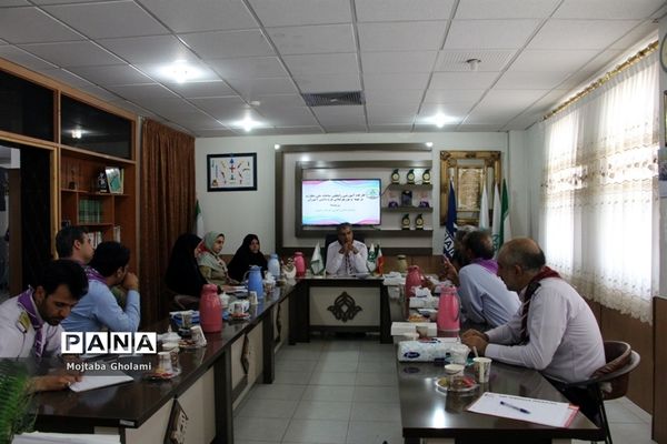 کارگاه آموزشی رابطین سامانه ملی نظارت برتهیه و توزیع لباس فرم دانش‌آموزان