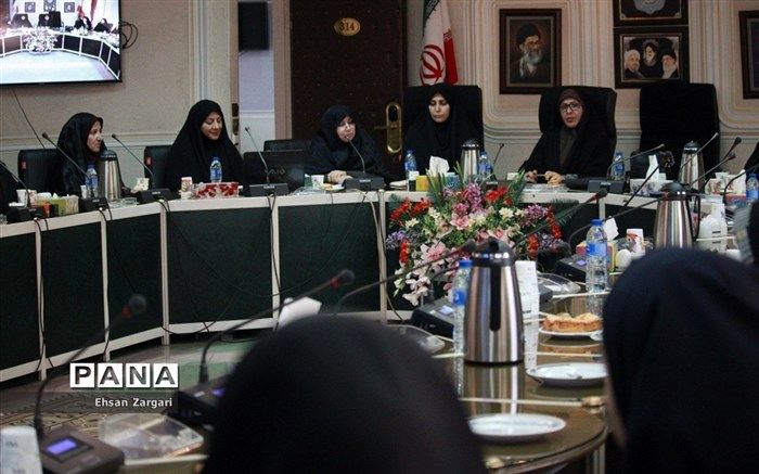 ارزش های اخلاقی عفاف و حجاب، ضامن سلامت جامعه هستند