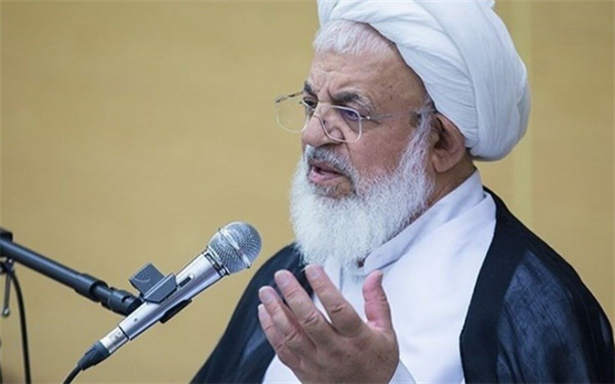 نماینده ولی فقیه وامام جمعه یزد: خبرنگاران زمینه ساز بصیرت و اگاهی افراد جامعه اند