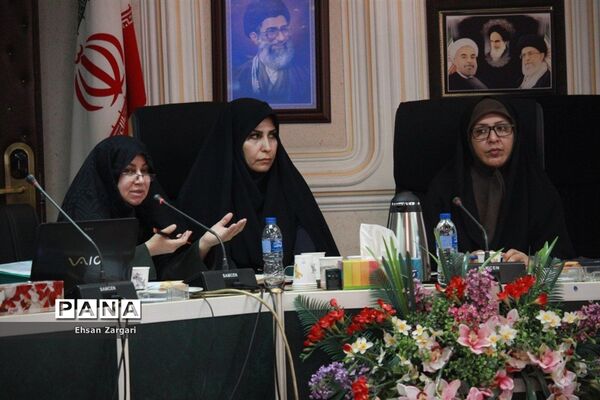 نشست تخصصی  حجاب بانوان آموزش و پرورش آذربایجان شرقی