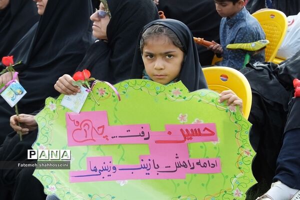 تجمع بزرگ مردمی حافظان حریم خانواده در شهرستان فیروزکوه