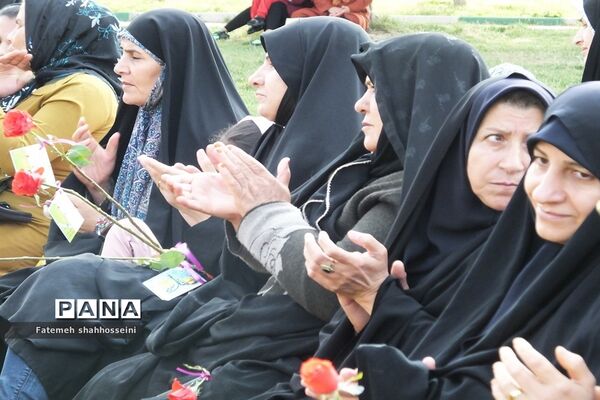 تجمع بزرگ مردمی حافظان حریم خانواده در شهرستان فیروزکوه