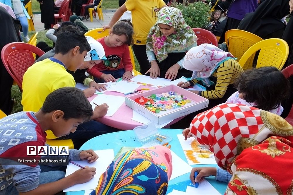 تجمع بزرگ مردمی حافظان حریم خانواده در شهرستان فیروزکوه