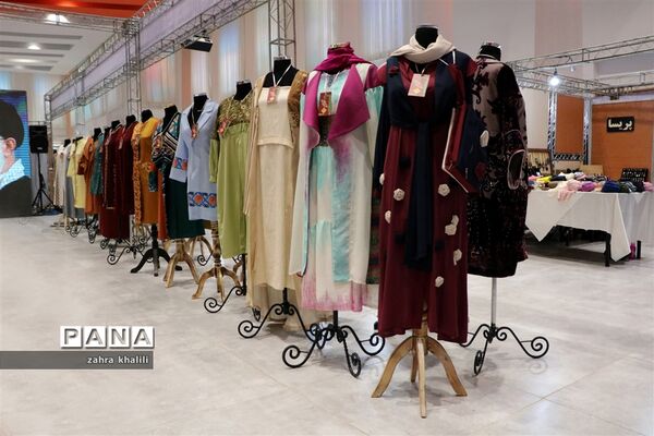 آیین گشایش مد و لباس ایرانی