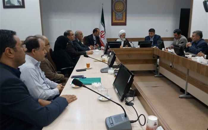 مدیرکل و عوامل اجرایی مسابقات قرآن، عترت و نماز دانش آموزان کشور با امام جمعه زنجان دیدار کردند