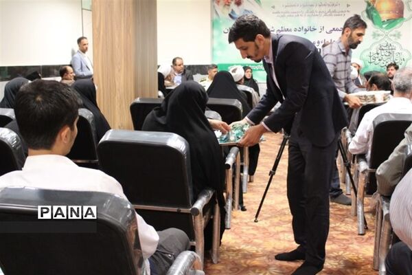 دیدار خانواده معظم شهدای شهر قدس با خدام آستان قدس رضوی
