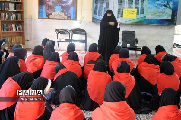 چهاردهمین دوره اردوی زیارتی دانش‌آموزان دختر زیارت‌ اولی سراسر کشور در مشهد مقدس