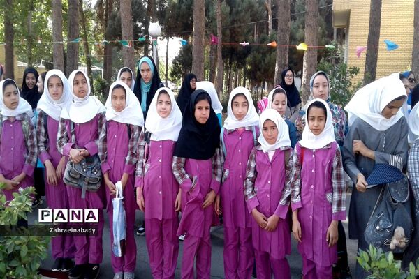 بازدید فرماندار شهرستان ملارد از اردوگاه شهید منتظری شهریار
