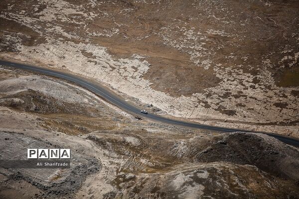 توزیع کالای اساسی بین سیل زدگان استان لرستان