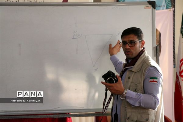 کلاس آموزشی خبرگزاری پانا در اردوی استانی پیشتازان فارس
