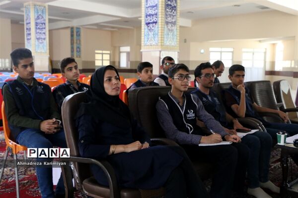 کلاس آموزشی خبرگزاری پانا در اردوی استانی پیشتازان فارس