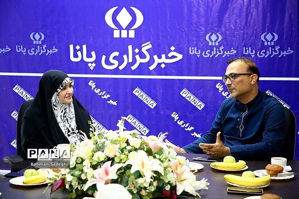 بازدید رئیس مرکز روابط عمومی وزارت ارتباطات از خبرگزاری پانا