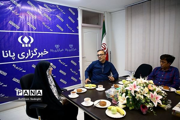 بازدید رئیس مرکز روابط عمومی وزارت ارتباطات از خبرگزاری پانا