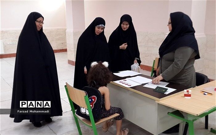 بازدید رئیس اداره آموزش و پرورش چهاردانگه از پایگاه سنجش دانش آموزان