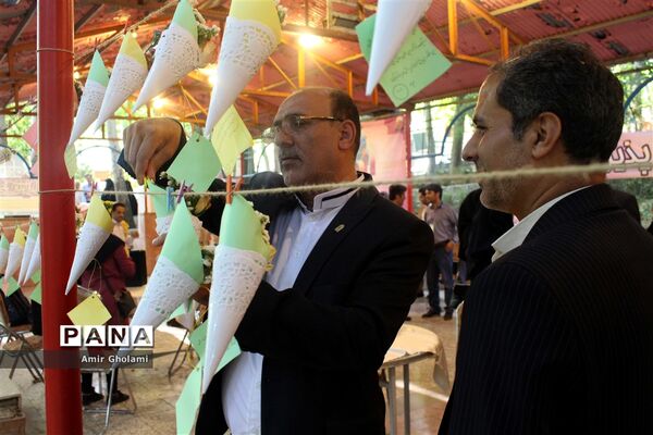 پذیرش برگزیدگان مسابقات پرسش مهر نوزدهم