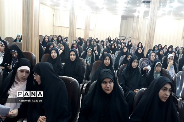 برگزاری همایش بزرگ عفاف و حجاب ناحیه2 آموزش و پرورش استان زنجان