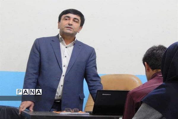 جلسه توجیهی لباس فرم مدارس دشتستان