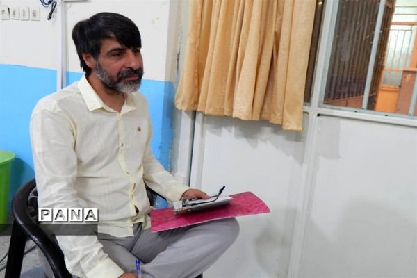 جلسه توجیهی لباس فرم مدارس دشتستان