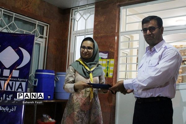 جشنواره استانی مهارت‌های تشکیلاتی پیشتازان دخترسازمان دانش‌آموزی آذربایجان غربی در ارومیه