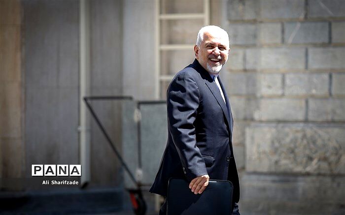 ظریف: در نیویورک اجازه تردد میان 3  ساختمان را دارم