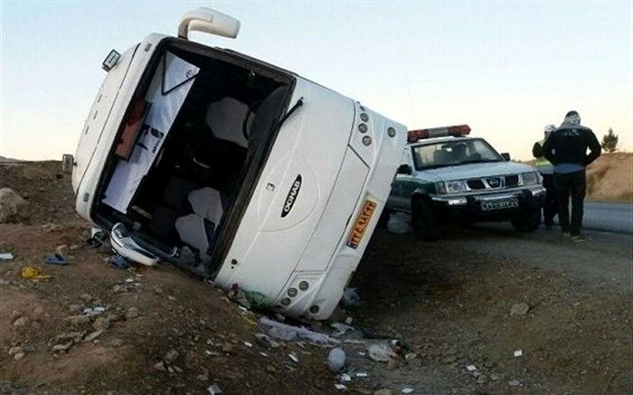 ۱۳ کشته و ۹ مصدوم بر اثر واژگونی مینی‌بوس