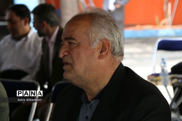 مراسم کلنگ زنی دبستان شهید ادیبی در منطقه 14
