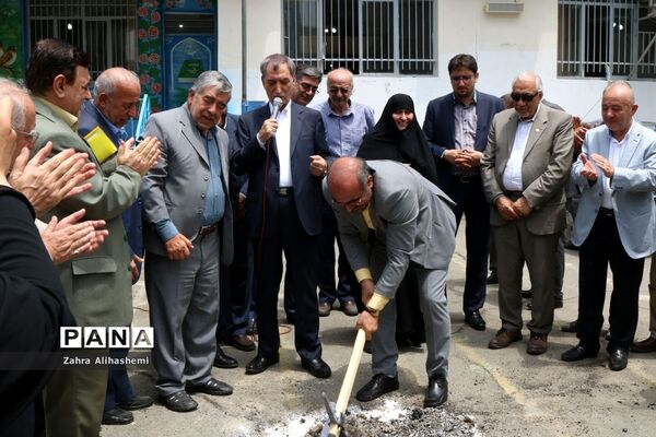مراسم کلنگ زنی دبستان شهید ادیبی در منطقه 14