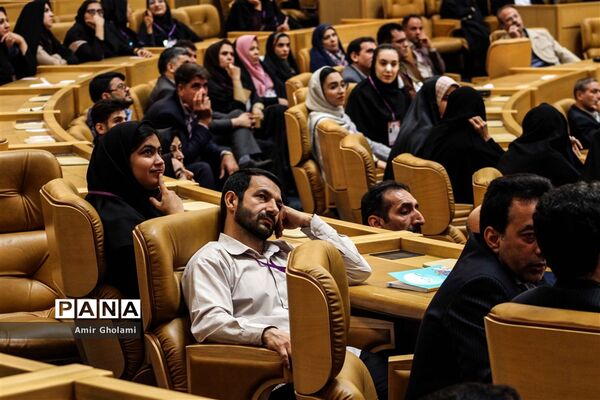 نوزدهمین کنگره ملی پرسش مهر ریاست جمهوری  ۲