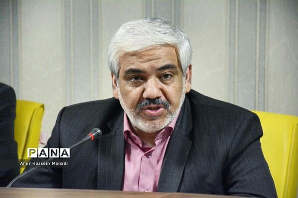 جلسه مشترک معاون وزیر و شورای معاونان اداره‌کل آموزش و پرورش استان آذربایجان شرقی