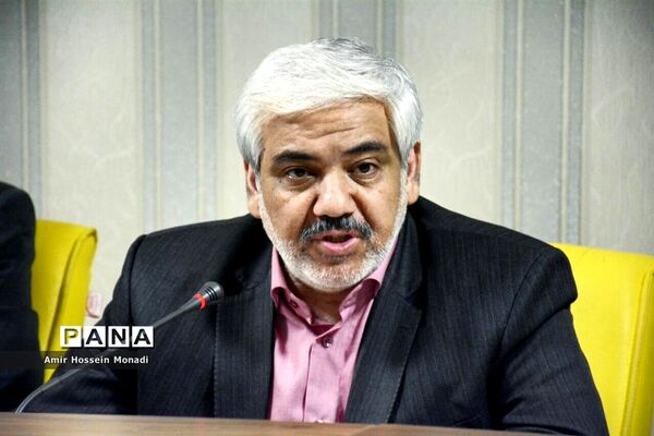 جلسه مشترک معاون وزیر و شورای معاونان اداره‌کل آموزش و پرورش استان آذربایجان شرقی