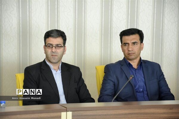 جلسه مشترک معاون وزیر و شورای معاونان اداره‌کل آموزش و پرورش استان آذربایجان شرقی