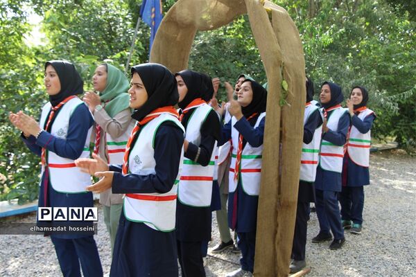 افتتاحیه اردوی استانی دانش‌آموزان  پیشتاز دختر استان یزد