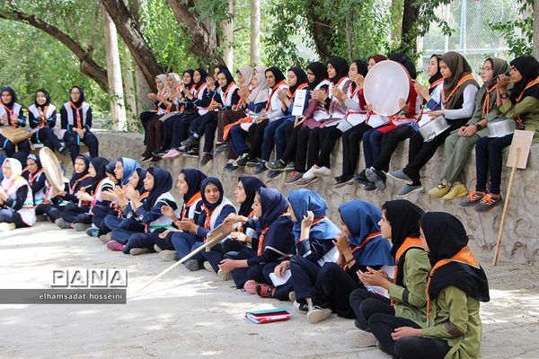 مهارت‌های تشکیلاتی پیشتازان دختر استان یزد