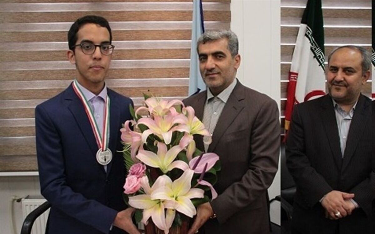 دانش آموز البرزی مدال جهانی گرفت